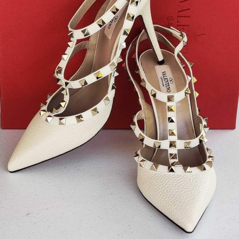 Valentino Garavani Rockstud Leather Caged Pump
